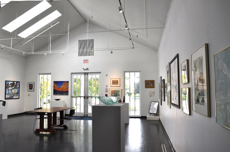 wolf gallery