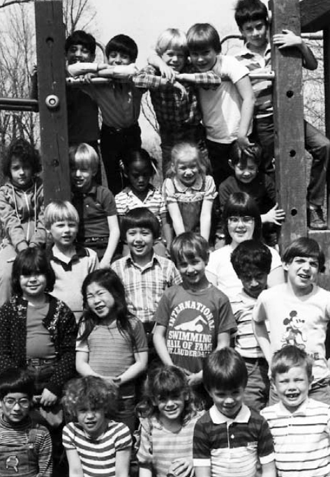 foto de grupo de jóvenes estudiantes